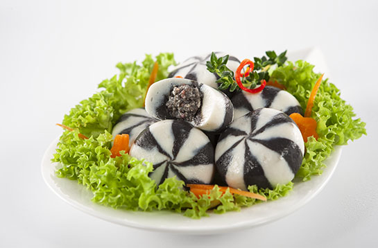seafood-ball-with-squid-ink